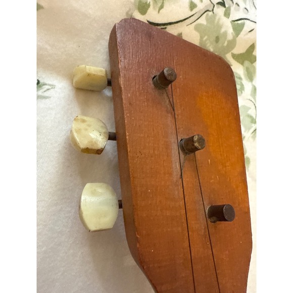 Vintage Russian Balalaika - Needs Restoration, Antique Folk Art Instrument - Picture 12 of 16